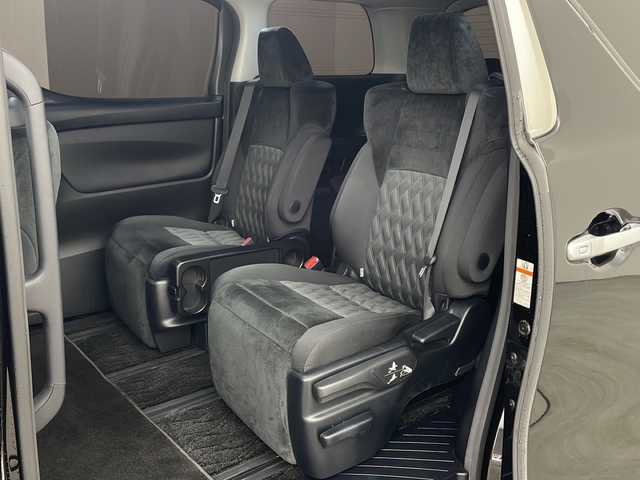 トヨタ アルファード S Aパッケージ 兵庫県 2019(平31)年 7.5万km ブラック ・ワンオーナー車/・社外9インチナビ（AVIC-RQ902）/CD/DVD/SD/USB/Bluetooth/TV/・バックカメラ/・両側パワースライドドア/・ドライブレコーダー/・ウッドコンビステアリング/・ステアリングスイッチ/・Toyota　Safety　Sense/・プリクラッシュセーフティ/・レーントレーシングアシスト/・レーダークルーズコントロール/・ロードサインアシスト/・オートマチックハイビーム/・先行車発進告知機能/・AC100V電源/・ＬＥＤヘッドライト/・オートライト/・フォグランプ/・純正フロアマット/・純正18インチアルミホイール/・スマートキー/・プッシュスタート