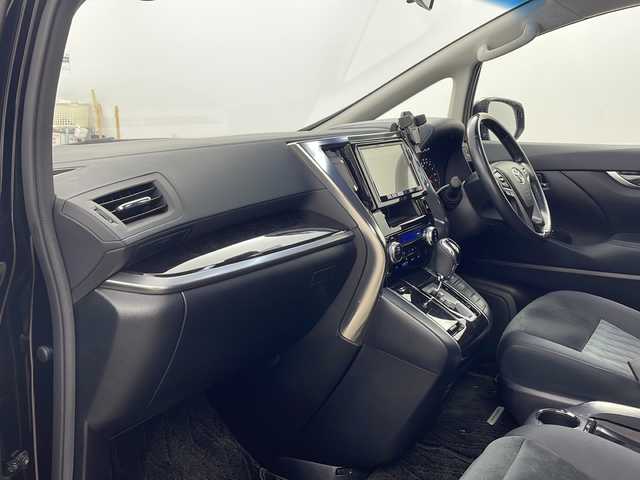 トヨタ アルファード S Aパッケージ 兵庫県 2019(平31)年 7.5万km ブラック ・ワンオーナー車/・社外9インチナビ（AVIC-RQ902）/CD/DVD/SD/USB/Bluetooth/TV/・バックカメラ/・両側パワースライドドア/・ドライブレコーダー/・ウッドコンビステアリング/・ステアリングスイッチ/・Toyota　Safety　Sense/・プリクラッシュセーフティ/・レーントレーシングアシスト/・レーダークルーズコントロール/・ロードサインアシスト/・オートマチックハイビーム/・先行車発進告知機能/・AC100V電源/・ＬＥＤヘッドライト/・オートライト/・フォグランプ/・純正フロアマット/・純正18インチアルミホイール/・スマートキー/・プッシュスタート