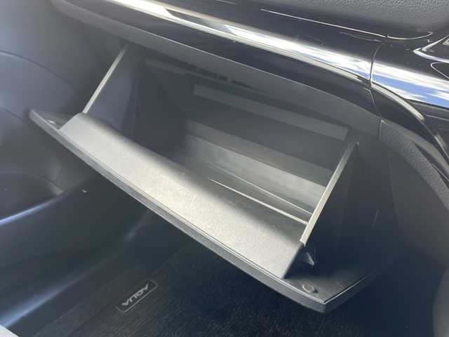 トヨタ アクア X 新潟県 2022(令4)年 4.2万km クリアベージュメタリック 純正ディスプレイオーディオ/(AM/FM/Bluetooth/Miracast)/トヨタセーフティセンス/・レーダークルーズコントロール/・レーンキープアシスト/・プリクラッシュセーフティ/・オートマチックハイビーム/バックカメラ/ビルトインETC/AC100V/LEDヘッドライト/ヘッドライトレベライザー/ステアリングスイッチ/電動格納ミラー/取扱説明書/保証書