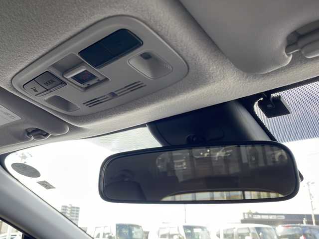 トヨタ アクア X 新潟県 2022(令4)年 4.2万km クリアベージュメタリック 純正ディスプレイオーディオ/(AM/FM/Bluetooth/Miracast)/トヨタセーフティセンス/・レーダークルーズコントロール/・レーンキープアシスト/・プリクラッシュセーフティ/・オートマチックハイビーム/バックカメラ/ビルトインETC/AC100V/LEDヘッドライト/ヘッドライトレベライザー/ステアリングスイッチ/電動格納ミラー/取扱説明書/保証書