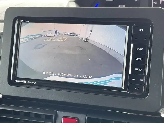 ダイハツ タント カスタム X 佐賀県 2023(令5)年 2.6万km ブラックマイカメタリック 社外SDナビゲーション/・フルセグTV/CD/DVD/SD/Bluetooth/バックカメラ/ビルトインETC/両側パワースライドドア/電子パーキングブレーキ/・AUTO HOLD機能/黒レザー調シートカバー/DN席シートヒーター/後席サンシェード/ISOFIX対応/ステアリングリモコン/純正14インチアルミホイール/純正LEDヘッドライト/・オートマチックハイビーム/純正LEDフォグランプ/ドアバイザ―/新車保証書/スマートアシスト/・衝突軽減ブレーキ/・車線逸脱警報機能/・先行車発進お知らせ機能/・クリアランスソナー/・標識認識機能/・ふらつき警報