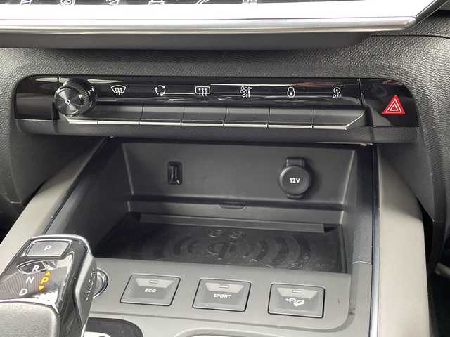 シトロエン シトロエン Ｃ５ エアクロス シャイン ブルーHDi 青森県 2021(令3)年 3.8万km パールⅡ 純正ナビ/(CarPlay/Bluetooth/USB/フルセグTV)/バック/サイドカメラ/ETC/アクティブセーフティブレーキ/アダプティブクルーズコントロール/レーンキープアシスト/ブラインドスポットアシスト/オートハイビーム/ダウンヒルアシスト/コーナーセンサー/パドルシフト/純正18インチアルミホイール/LEDヘッドライト/スマートキー/パワーバックドア/フロアマット