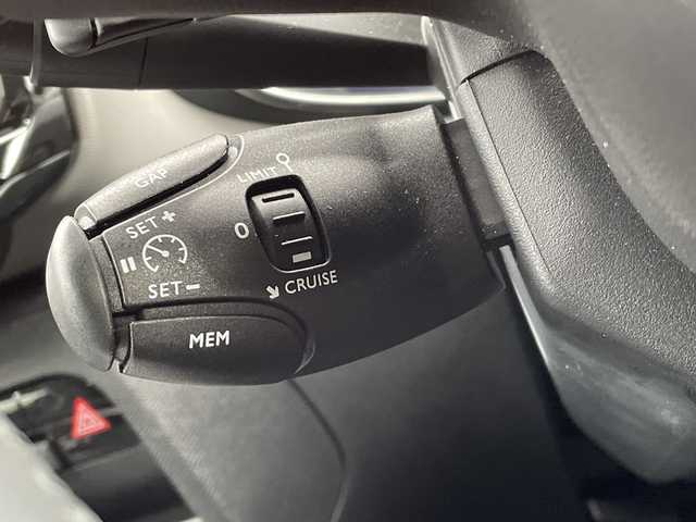 シトロエン シトロエン Ｃ５ エアクロス シャイン ブルーHDi 青森県 2021(令3)年 3.8万km パールⅡ 純正ナビ/(CarPlay/Bluetooth/USB/フルセグTV)/バック/サイドカメラ/ETC/アクティブセーフティブレーキ/アダプティブクルーズコントロール/レーンキープアシスト/ブラインドスポットアシスト/オートハイビーム/ダウンヒルアシスト/コーナーセンサー/パドルシフト/純正18インチアルミホイール/LEDヘッドライト/スマートキー/パワーバックドア/フロアマット