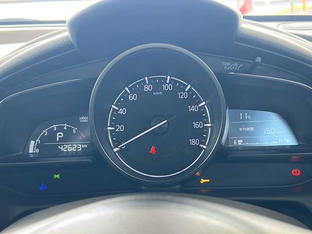 マツダ デミオ XD 岐阜県 2017(平29)年 4.3万km スノーフレイクホワイトパールマイカ 純正ナビ/FM/AM/USB1/USB2/CD/AUX/DVD/フルセグTV/プッシュスタート/シートヒーター/オートライト/オートエアコン/クルーズコントロール/ETC/電動格納ミラー/バックカメラ/ドアバイザー/純正マット/I-stopOff/レーンキープアシスト/横滑り防止装置/４WD