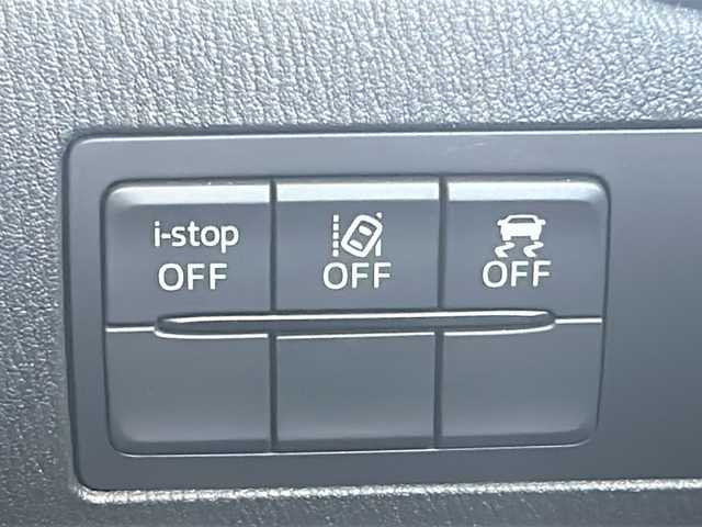 マツダ デミオ XD 岐阜県 2017(平29)年 4.3万km スノーフレイクホワイトパールマイカ 純正ナビ/FM/AM/USB1/USB2/CD/AUX/DVD/フルセグTV/プッシュスタート/シートヒーター/オートライト/オートエアコン/クルーズコントロール/ETC/電動格納ミラー/バックカメラ/ドアバイザー/純正マット/I-stopOff/レーンキープアシスト/横滑り防止装置/４WD