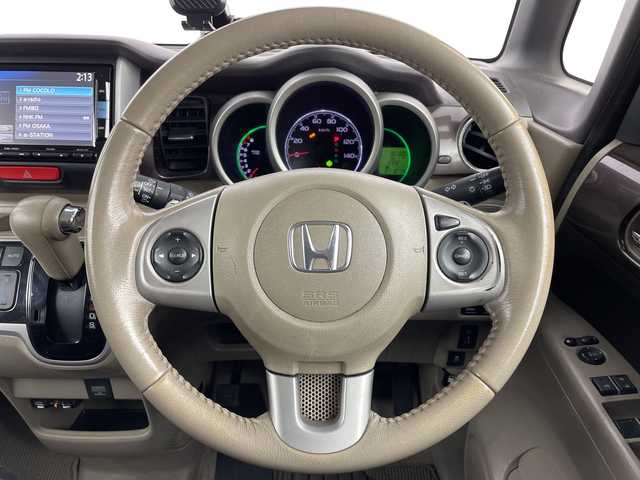 ホンダ Ｎ ＢＯＸ G ターボ Lパッケージ 大阪府 2014(平26)年 8.2万km プレミアムブロンズパール 純正SDナビ/（CD/DVD/Bluetooth/フルセグTV）/バックカメラ/両側パワスラ/ETC/パドルシフト/クルコン/電格ミラー/ドアバイザー/フロアマット