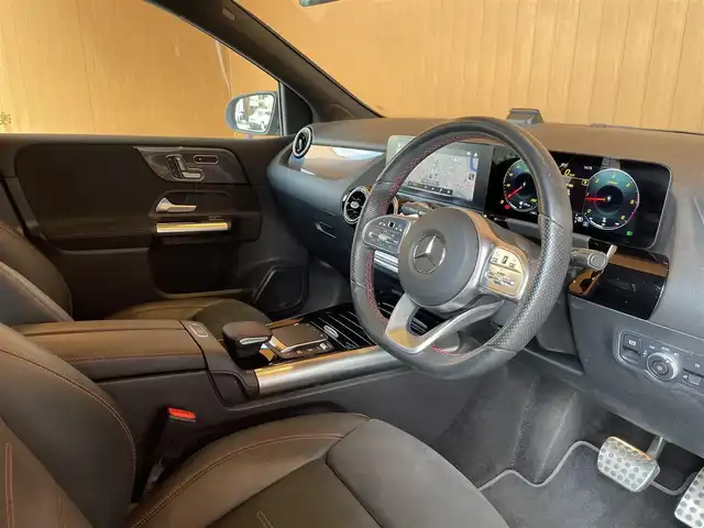メルセデス・ベンツ Ｂ２００ｄ AMGライン 愛知県 2021(令3)年 4.5万km マウンテングレー ナビパッケージ /純正ナビ /フルセグTV /AppleCarPlay /レーダーセーフティパッケージ/ACC /ブラインドスポット/レーンキープ/パーキングアシスト/LEDヘッドライト /黒半革 /シートヒーター /ETC