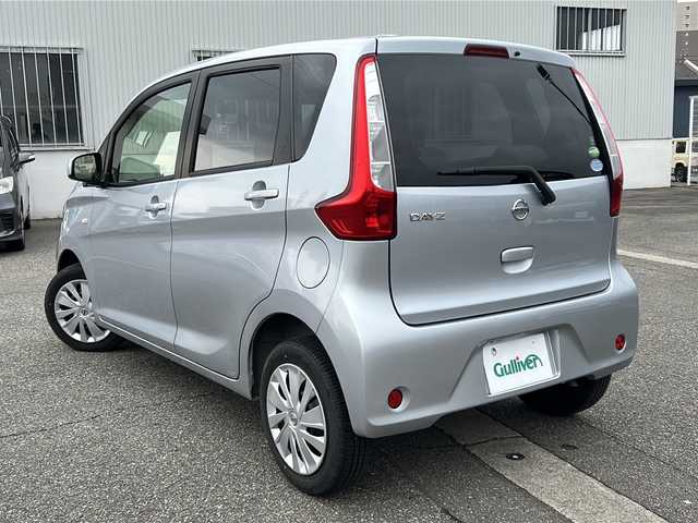 日産 デイズ J 富山県 2013(平25)年 8.1万km クールシルバー 社外メモリーナビ（MR-MZ20)/BT接続/ETC/ヘッドライトレベライザー/電動格納ミラー/保証書/取扱説明書/スペアキー