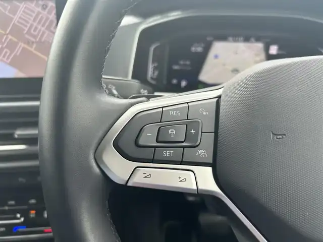 フォルクスワーゲン ＶＷ Ｔ－ロック TDI スタイル 滋賀県 2022(令4)年 1.5万km 緑Ⅱ デジタルメーター/ワイヤレス充電/ブラインドスポットモニター/レーンキープアシスト/ACC/純正ナビ/（BT/CarPlay）/バックカメラ/パワーバックドア/ETC2.0/純正19インチAW/コーナーセンサー/LEDヘッドライト/ハーフレザーシート/スマートキー/プッシュスタート