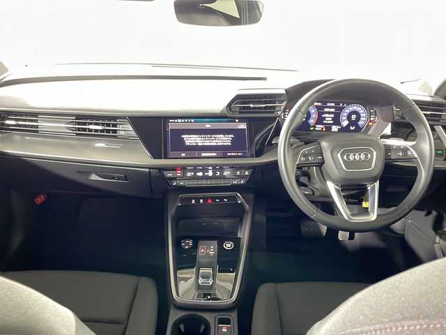 アウディ Ａ３ SB 30TFSI アドバンスド 福岡県 2023(令5)年 0.2万km 白 純正ナビ/バックカメラ/純正前後ドライブレコーダー/パーキングアシスト/アイドリングストップ/レーダークルーズコントロール/コーナーセンサー/プッシュスタート/ETC2.0