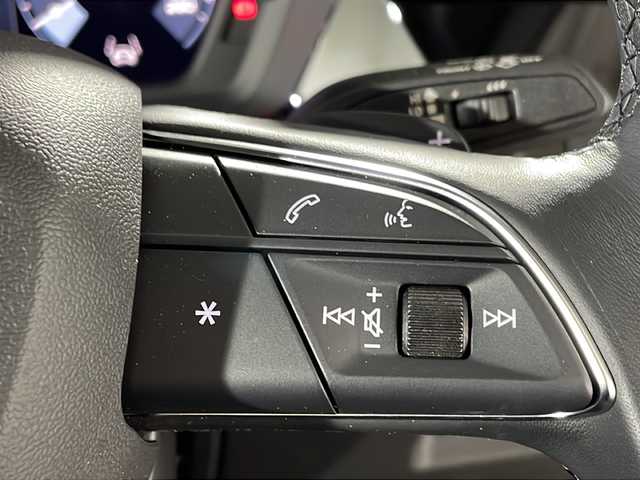 アウディ Ａ３ SB 30TFSI アドバンスド 福岡県 2023(令5)年 0.2万km 白 純正ナビ/バックカメラ/純正前後ドライブレコーダー/パーキングアシスト/アイドリングストップ/レーダークルーズコントロール/コーナーセンサー/プッシュスタート/ETC2.0