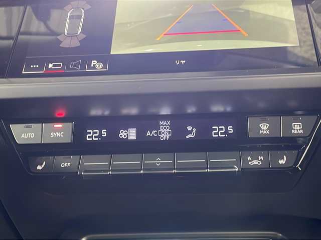 アウディ Ａ３ SB 30TFSI アドバンスド 福岡県 2023(令5)年 0.2万km 白 純正ナビ/バックカメラ/純正前後ドライブレコーダー/パーキングアシスト/アイドリングストップ/レーダークルーズコントロール/コーナーセンサー/プッシュスタート/ETC2.0