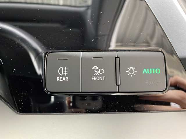 アウディ Ａ３ SB 30TFSI アドバンスド 福岡県 2023(令5)年 0.2万km 白 純正ナビ/バックカメラ/純正前後ドライブレコーダー/パーキングアシスト/アイドリングストップ/レーダークルーズコントロール/コーナーセンサー/プッシュスタート/ETC2.0
