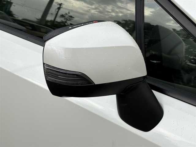 スバル インプレッサ スポーツ 2．0i アイサイト 岩手県 2013(平25)年 13.7万km サテンホワイトパール 禁煙車/4WD/追従型クルーズコントロール/純正ナビ/→ワンセグTV/Bluetooth/CD/DVD/FM/AM/バックカメラ/ステアリングスイッチ/衝突軽減ブレーキ/レーンキープアシスト/横滑り防止装置/オートライト/フォグライト/〇プッシュスタート/〇電動格納ミラー/〇ウィンカーミラー/〇ドアバイザー/〇フロアマット/〇パドルシフト/〇スマートキー/デジタルインナーミラー/ETC2.0/冬タイヤ純正アルミホイール車載