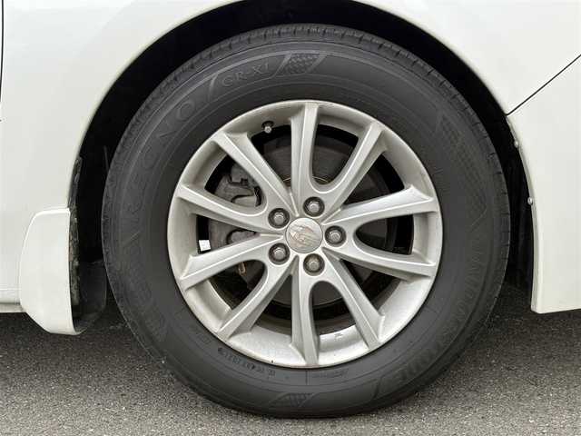 スバル インプレッサ スポーツ 2．0i アイサイト 岩手県 2013(平25)年 13.7万km サテンホワイトパール 禁煙車/4WD/追従型クルーズコントロール/純正ナビ/→ワンセグTV/Bluetooth/CD/DVD/FM/AM/バックカメラ/ステアリングスイッチ/衝突軽減ブレーキ/レーンキープアシスト/横滑り防止装置/オートライト/フォグライト/〇プッシュスタート/〇電動格納ミラー/〇ウィンカーミラー/〇ドアバイザー/〇フロアマット/〇パドルシフト/〇スマートキー/デジタルインナーミラー/ETC2.0/冬タイヤ純正アルミホイール車載