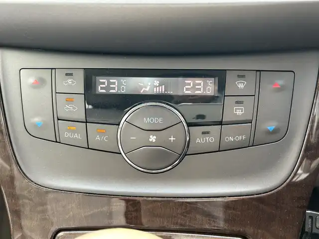 日産 シルフィ G 宮城県 2012(平24)年 7.2万km ディープアイリスグレー 純正ディーラーオプションナビ/ワンセグTV/FM・AM/CD・DVD/SD/USB/Bluetooth/AUX/純正アルミホイール16インチ/ストレンジャー製アルミホイール16インチ/純正フロアマット/ETC/横滑り防止/スマートキー/スペアキー×１