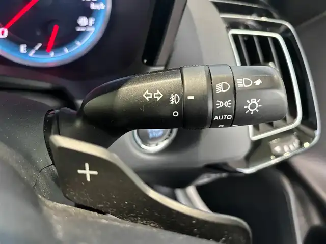 トヨタ クラウン RS アドバンス 愛知県 2018(平30)年 5万km ホワイトパールクリスタルシャイン ワンオーナー/バックカメラ/追従クルーズコントロール/純正ナビ/Bluetooth/DVD/SD/フルセグTV/ETC/パドルシフト/MTモード付きAT/パワーシート/シートヒーター/エアシート/前後ドライブレコーダー/前後コーナーセンサー/レーンキープアシスト/オートマチックハイビーム/スペアキー/禁煙　ワンオーナー　Ｗモニター　ナビ　フルセグＴＶ　ＤＶＤ再生　Ｂｌｕｅｔｏｏｔｈ　ＵＳＢ接続　バックカメラ　ビルトインＥＴＣ　ドラレコ　シートエアコン　黒革パワーシート　追従　ＬＫＡ　ＢＳＭ　ＨＵＤ