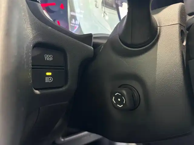 トヨタ クラウン RS アドバンス 愛知県 2018(平30)年 5万km ホワイトパールクリスタルシャイン ワンオーナー/バックカメラ/追従クルーズコントロール/純正ナビ/Bluetooth/DVD/SD/フルセグTV/ETC/パドルシフト/MTモード付きAT/パワーシート/シートヒーター/エアシート/前後ドライブレコーダー/前後コーナーセンサー/レーンキープアシスト/オートマチックハイビーム/スペアキー/禁煙　ワンオーナー　Ｗモニター　ナビ　フルセグＴＶ　ＤＶＤ再生　Ｂｌｕｅｔｏｏｔｈ　ＵＳＢ接続　バックカメラ　ビルトインＥＴＣ　ドラレコ　シートエアコン　黒革パワーシート　追従　ＬＫＡ　ＢＳＭ　ＨＵＤ