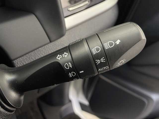 トヨタ ヴェルファイア Z 長野県 2020(令2)年 5.3万km ホワイトパールクリスタルシャイン 純正HDDナビ/・Bluetooth/DVD/TV/後方バックカメラ/純正ETC/AndoroidAuto/AppleCarPlay/オットマン/ドラレコ前後/ウォークスルー/純正フロアマット/両側パワースライド/純正18インチAW/コーナーセンサー前後/レーンキープアシスト/盗難防止装置/オートライト/オートマチックハイビーム/LEDヘッドライト/エアバックW+サイド/カーテンエアバック/衝突被害軽減システム/クルコン追従あり/スマートキー/スペアキー２本/保証書/取扱説明書