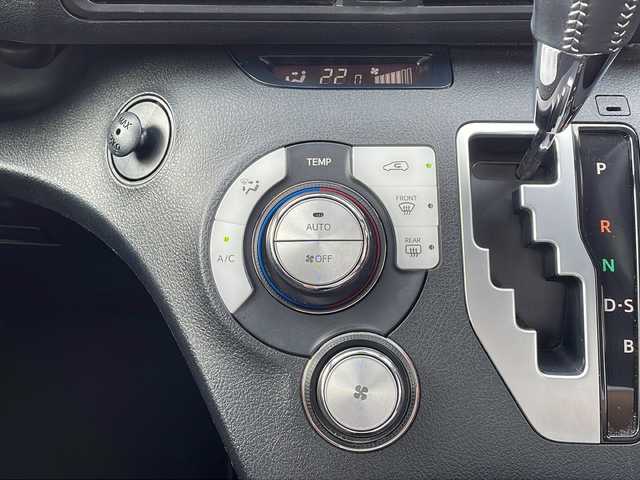 トヨタ シエンタ G 青森県 2020(令2)年 4.6万km ヴィンテージブラウンパールクリスタルシャイン ・4WD/・寒冷地仕様/・純正ナビ/・AM/FM/CD/BT/フルセグTV/・両側パワースライドドア/・衝突軽減装置ブレーキ/・レーンキープアシスト/・横滑り抑制装置/・LEDヘッドライト/・ワイパーデアイサ/・バックカメラ/・オートライト/・オートハイビーム/・社外ETC/・純正フロアマット/・スマートキー/・電動格納ミラー/・社外AW15インチ