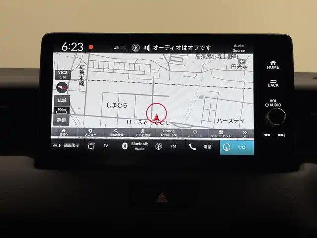 ホンダ ヴェゼル ハイブリッド e:HEV Z 三重県 2025(令7)年 0.1千km プラチナホワイトパール ハイブリッド/FF/MTモード付フロアCVT/純正 9インチナビ/（FM/AM/USB/Bluetooth/CarPlay/AndroidAuto/TV）/バックカメラ/ビルトイン ETC2.0/Honda SENSING/・衝突軽減ブレーキ/・先行車発進お知らせ機能/・路外逸脱抑制機能/・標識認識機能/・渋滞追従機能付アダプティブクルーズコントロール（ACC）/・車線維持支援システム（LKAS）/・トラフィックジャムアシスト（渋滞運転支援機能）/・ブラインドスポットインフォメーション/・誤発進抑制機能/・後方誤発進抑制機能/・近距離衝突軽減ブレーキ/・パーキングセンサーシステム/・【OP】後退出庫サポート/・アダプティブドライビングビーム/装備/・ハンズフリーアクセスパワーテールゲート（電動バックドア）/・ハーフレザーシート/・シートヒーター（D/N）/・ステアリングヒーター/・オートライトシステム/・LEDヘッドライト/・LEDフロントフォグランプ/・ヒルディセントコントロール/・左右独立オートエアコン/・自動防眩ルームミラー/・【OP】ワイヤレス充電器/・プッシュスタート/・純正18inAW/・保/取/・スマートキーx2/など