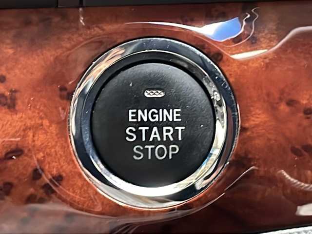 トヨタ エスティマ アエラス Gエディション 長野県 2011(平23)年 11.5万km ホワイトパールクリスタルシャイン 社外メモリナビTV/バックカメラ/ビルトインETC/両側パワースライドドア/純正17インチアルミ/プッシュスタート /純正フロアマット