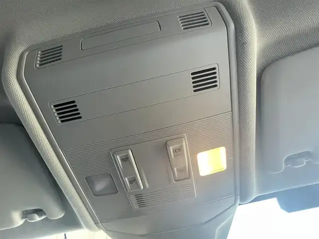 フォルクスワーゲン ＶＷ Ｔ－クロス TSI アクティブ 高知県 2022(令4)年 1.3万km 白 ACC（アダプテブクルーズコントロール）/　・Front　Assist/ 　・Lane Assist/ ・ブラインドスポットディテクション/純正ナビ/【AppleCarPlay/androidauto/USB/Bluetooth】/バックカメラ/コーナーセンサー/パークアシスト/疲労検知システム/純正アルミホイール16インチ/LEDヘッドライト/LEDフォグライト/ETC2.0/社外ドラレコ
