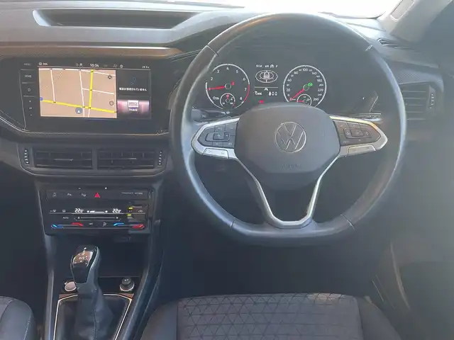 フォルクスワーゲン ＶＷ Ｔ－クロス TSI アクティブ 高知県 2022(令4)年 1.3万km 白 ACC（アダプテブクルーズコントロール）/　・Front　Assist/ 　・Lane Assist/ ・ブラインドスポットディテクション/純正ナビ/【AppleCarPlay/androidauto/USB/Bluetooth】/バックカメラ/コーナーセンサー/パークアシスト/疲労検知システム/純正アルミホイール16インチ/LEDヘッドライト/LEDフォグライト/ETC2.0/社外ドラレコ