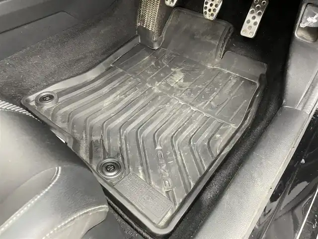 ホンダ シビック ハッチバック 群馬県 2020(令2)年 6.3万km クリスタルブラックパール 純正7インチナビ/・AM/FM/CD/DVD/SD/Bluetooth/フルセグTV/＝＝＝＝＝/６速ＭＴ　純正７インチナビ　純正前後ドライブレコーダー　バックカメラ　ホンダセンシング　純正ビルトインＥＴＣ２．０　衝突被害軽減ブレーキ　車線逸脱警報システム　前席シートヒーター　ワンオーナー　禁煙車