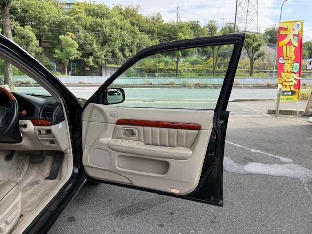 トヨタ オリジン 大阪府 2000(平12)年 6万km ブラック /禁煙車//ベージュ本革シート//前席シートヒーター・パワーシート(D席メモリ付き）//オリジン専用キーレスキー//オリジン専用15インチアルミホイール//観音開き後席ドア//純正DVDナビ/・FM・AM・CD・カセット//ウッドコンビハンドル・シフト//レーダークルーズコントロール//ETC//360度ドライブレコーダー(HDR360G)//保証書//取扱説明書//スペアキー