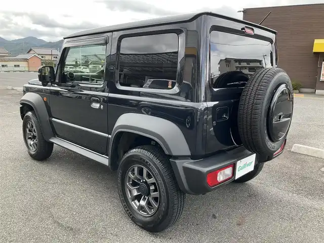 スズキ ジムニー シエラ JC 滋賀県 2021(令3)年 1.6万km 黒 スズキセーフティサポート/デュアルセンサーブレーキサポート/クルーズコントロール/LEDヘッドライト/フォグランプ/前席シートヒーター/純正15インチアルミホイール/スマートキー/スペアキー有り/取扱説明書/保証書