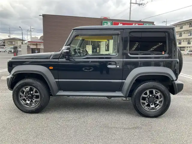 スズキ ジムニー シエラ JC 滋賀県 2021(令3)年 1.6万km 黒 スズキセーフティサポート/デュアルセンサーブレーキサポート/クルーズコントロール/LEDヘッドライト/フォグランプ/前席シートヒーター/純正15インチアルミホイール/スマートキー/スペアキー有り/取扱説明書/保証書
