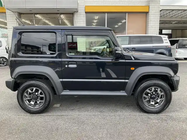スズキ ジムニー シエラ JC 滋賀県 2021(令3)年 1.6万km 黒 スズキセーフティサポート/デュアルセンサーブレーキサポート/クルーズコントロール/LEDヘッドライト/フォグランプ/前席シートヒーター/純正15インチアルミホイール/スマートキー/スペアキー有り/取扱説明書/保証書