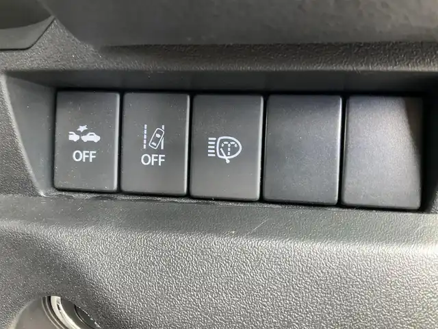 スズキ ジムニー シエラ JC 滋賀県 2021(令3)年 1.6万km 黒 スズキセーフティサポート/デュアルセンサーブレーキサポート/クルーズコントロール/LEDヘッドライト/フォグランプ/前席シートヒーター/純正15インチアルミホイール/スマートキー/スペアキー有り/取扱説明書/保証書