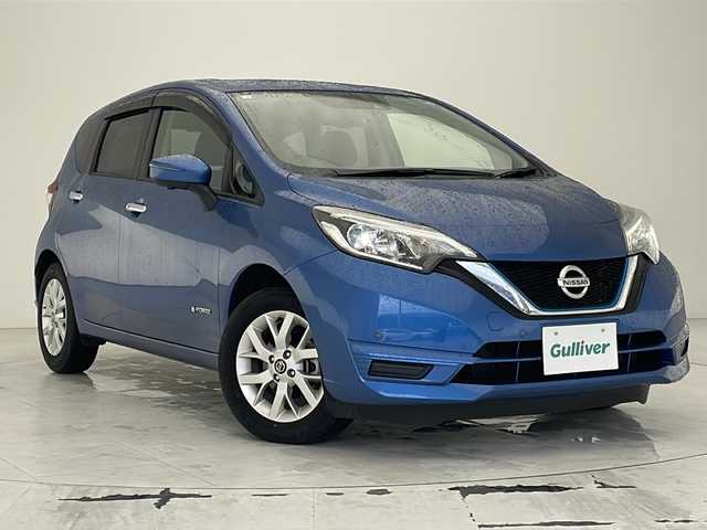 日産 ノート e－パワー X Vセレクション 沖縄県 2020(令2)年 2.6万km シャイニングブルー 純正ナビ　【MM319D-W】/　(フルセグＴＶ　Ｂｌｕｅｔｏｏｔｈ CD/DVD)/アラウンドビューモニター　　/ＬＥＤヘッドライト　/ドライブレコーダー　/デジタルインナーミラー　/クリアランスソナー　/プッシュスタート　/スマートキー　/オートライト