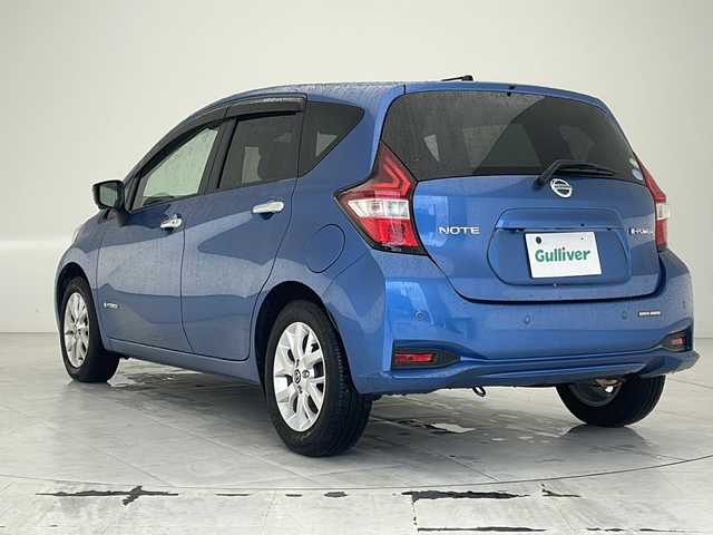 日産 ノート e－パワー X Vセレクション 沖縄県 2020(令2)年 2.6万km シャイニングブルー 純正ナビ　【MM319D-W】/　(フルセグＴＶ　Ｂｌｕｅｔｏｏｔｈ CD/DVD)/アラウンドビューモニター　　/ＬＥＤヘッドライト　/ドライブレコーダー　/デジタルインナーミラー　/クリアランスソナー　/プッシュスタート　/スマートキー　/オートライト