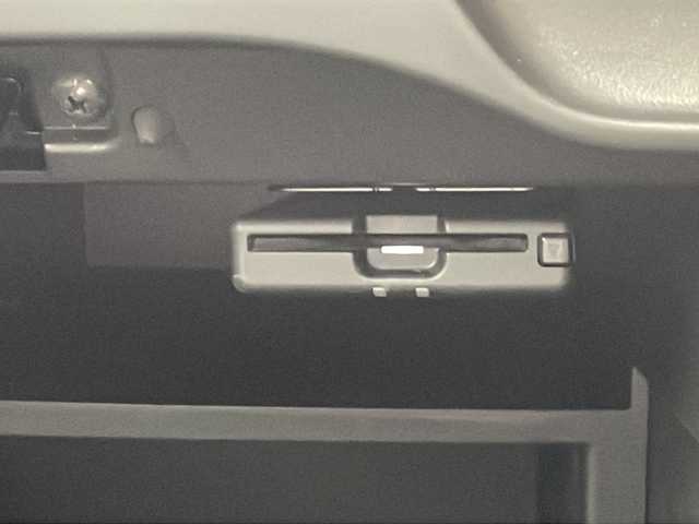 日産 ノート e－パワー X Vセレクション 沖縄県 2020(令2)年 2.6万km シャイニングブルー 純正ナビ　【MM319D-W】/　(フルセグＴＶ　Ｂｌｕｅｔｏｏｔｈ CD/DVD)/アラウンドビューモニター　　/ＬＥＤヘッドライト　/ドライブレコーダー　/デジタルインナーミラー　/クリアランスソナー　/プッシュスタート　/スマートキー　/オートライト