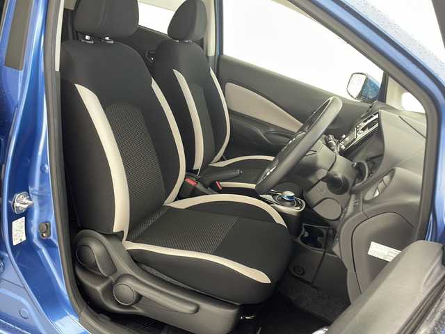 日産 ノート e－パワー X Vセレクション 沖縄県 2020(令2)年 2.6万km シャイニングブルー 純正ナビ　【MM319D-W】/　(フルセグＴＶ　Ｂｌｕｅｔｏｏｔｈ CD/DVD)/アラウンドビューモニター　　/ＬＥＤヘッドライト　/ドライブレコーダー　/デジタルインナーミラー　/クリアランスソナー　/プッシュスタート　/スマートキー　/オートライト