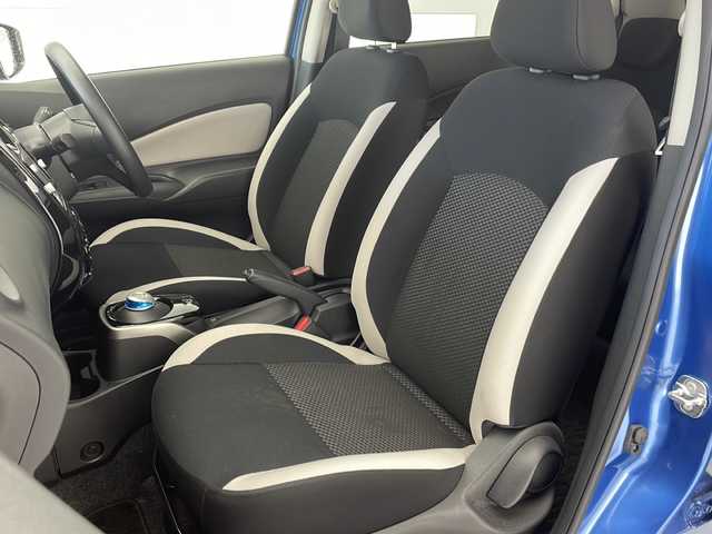 日産 ノート e－パワー X Vセレクション 沖縄県 2020(令2)年 2.6万km シャイニングブルー 純正ナビ　【MM319D-W】/　(フルセグＴＶ　Ｂｌｕｅｔｏｏｔｈ CD/DVD)/アラウンドビューモニター　　/ＬＥＤヘッドライト　/ドライブレコーダー　/デジタルインナーミラー　/クリアランスソナー　/プッシュスタート　/スマートキー　/オートライト