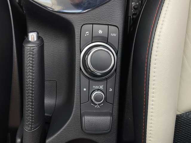 マツダ デミオ XD ツーリング Lパッケージ 長野県 2015(平27)年 5.8万km ブルーリフレックスマイカ 純正ナビ/冬タイヤ積み込み/ビルトインETC/プッシュスタート/LEDヘッドライト/アイドリングストップ/スマートキー/クルーズコントロール/バックカメラ/ハーフレザー/純正フロアマット