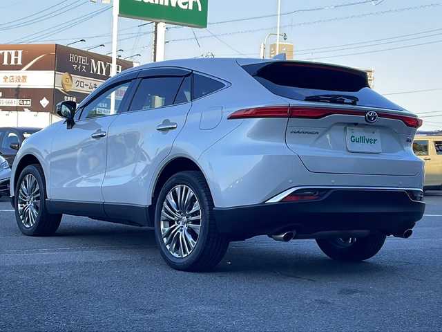 トヨタ ハリアー ハイブリッド Z レザーパッケージ 徳島県 2024(令6)年 2.5万km プラチナホワイトパールマイカ 純正１２．３型JBLナビ/調光ルーフ/全方位カメラ/デジタルインナーミラー/黒革/前席シートヒーター　/電動リアゲート/前後ドラレコ/追従クルコン/ＢＳＭ/ＨＵＤ/前後コーナーセンサ/ETC2.0/LEDオートライト/フォグランプ/セーフティセンス/ナノイーX