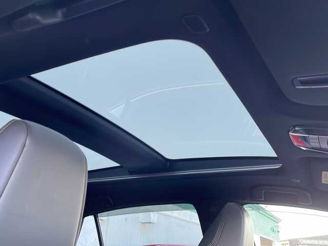 トヨタ ハリアー ハイブリッド Z レザーパッケージ 徳島県 2024(令6)年 2.5万km プラチナホワイトパールマイカ 純正１２．３型JBLナビ/調光ルーフ/全方位カメラ/デジタルインナーミラー/黒革/前席シートヒーター　/電動リアゲート/前後ドラレコ/追従クルコン/ＢＳＭ/ＨＵＤ/前後コーナーセンサ/ETC2.0/LEDオートライト/フォグランプ/セーフティセンス/ナノイーX