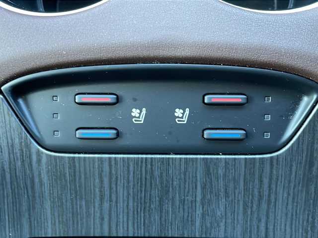 トヨタ ハリアー ハイブリッド Z レザーパッケージ 徳島県 2024(令6)年 2.5万km プラチナホワイトパールマイカ 純正１２．３型JBLナビ/調光ルーフ/全方位カメラ/デジタルインナーミラー/黒革/前席シートヒーター　/電動リアゲート/前後ドラレコ/追従クルコン/ＢＳＭ/ＨＵＤ/前後コーナーセンサ/ETC2.0/LEDオートライト/フォグランプ/セーフティセンス/ナノイーX