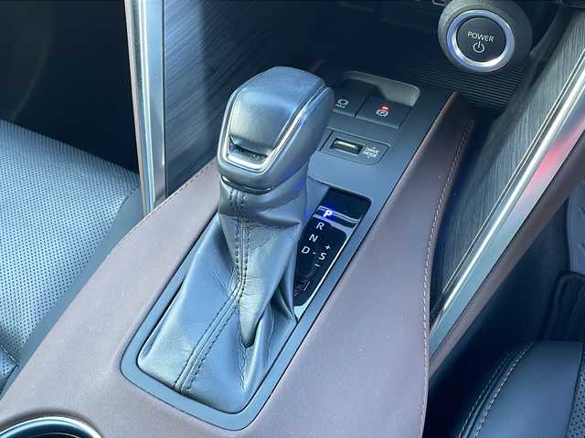 トヨタ ハリアー ハイブリッド Z レザーパッケージ 徳島県 2024(令6)年 2.5万km プラチナホワイトパールマイカ 純正１２．３型JBLナビ/調光ルーフ/全方位カメラ/デジタルインナーミラー/黒革/前席シートヒーター　/電動リアゲート/前後ドラレコ/追従クルコン/ＢＳＭ/ＨＵＤ/前後コーナーセンサ/ETC2.0/LEDオートライト/フォグランプ/セーフティセンス/ナノイーX