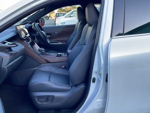 トヨタ ハリアー ハイブリッド Z レザーパッケージ 徳島県 2024(令6)年 2.5万km プラチナホワイトパールマイカ 純正１２．３型JBLナビ/調光ルーフ/全方位カメラ/デジタルインナーミラー/黒革/前席シートヒーター　/電動リアゲート/前後ドラレコ/追従クルコン/ＢＳＭ/ＨＵＤ/前後コーナーセンサ/ETC2.0/LEDオートライト/フォグランプ/セーフティセンス/ナノイーX