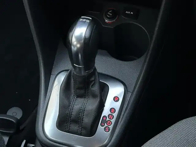 フォルクスワーゲン ポロ TSIコンフォートL BMテクノ 道東・釧路十勝 2013(平25)年 6.4万km 黒 社外ナビ/（CD/DVD/BT/ラジオ）/ワンセグTV/アイドリングストップ/スマートキー/ETC/フロアマット/社外AW付冬タイヤ/純正AW付夏タイヤ積込/MTモード付AT/横滑り防止装置/フォグランプ/荷室サンバイザー