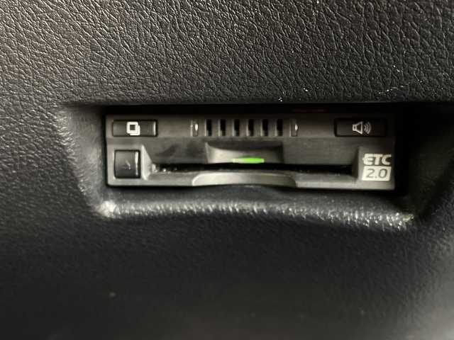 トヨタ シエンタ ハイブリッド G クエロ 千葉県 2017(平29)年 1.5万km ブラックマイカ TRDフルエアロ/純正メモリナビ/(フルセグTV/BT/CD/DVD/FM/AM)/衝突被害軽減システム/車線逸脱警報/バックカメラ/クルーズコントロール/ハーフレザーシート/両側パワースライドドア/横滑り防止装置/ビルトインETC2.0/アイドリングストップ/LEDヘッドライト/オートライト/ウィンカーミラー/電動格納ミラー/シートヒーター/シートリフター/プッシュスタート/スマートキー/フロアマット/スペアキー/保証書