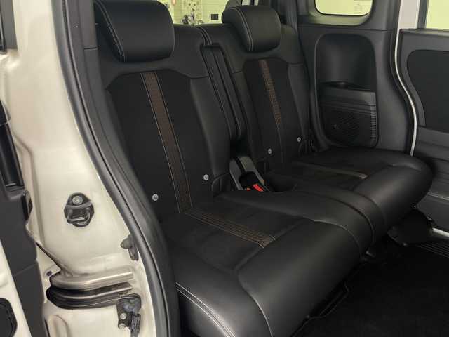 ホンダ Ｎ ＢＯＸ カスタム G L ターボ ホンダセンシング 宮崎県 2018(平30)年 3.8万km プレミアムホワイトパールⅡ 禁煙車/ホンダセンシング/社外ナビTV/（ストラーダ/CN-E300D/CD/SD/Bluetooth/ワンセグTV)/社外バックカメラ/純正ビルトインETC/純正LEDオートライト/純正LEDフォグ/純正15インチアルミ/純正エアロ/純正ルーフエンドスポイラー/純正フロアマット/両側電動スライドドア/アダプティブクルーズコントロール/レーンディパーチャーアラート/クリアランスソナー/ハーフレザーシート/オートエアコン/パドルシフト/本革巻ハンドル/スマートキー/プッシュエンジンスタート/スペアキー/新車時保証書/取扱い説明書