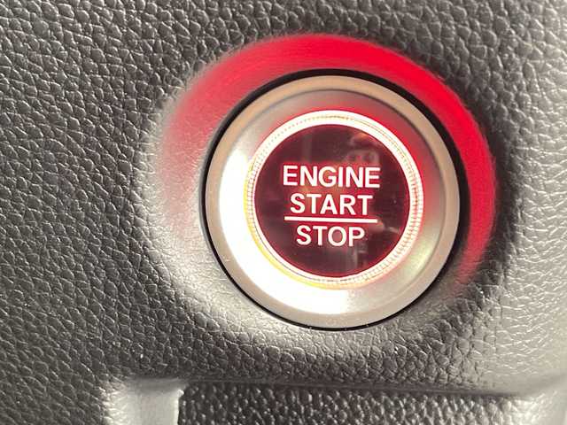 ホンダ Ｎ ＢＯＸ カスタム G L ターボ ホンダセンシング 宮崎県 2018(平30)年 3.8万km プレミアムホワイトパールⅡ 禁煙車/ホンダセンシング/社外ナビTV/（ストラーダ/CN-E300D/CD/SD/Bluetooth/ワンセグTV)/社外バックカメラ/純正ビルトインETC/純正LEDオートライト/純正LEDフォグ/純正15インチアルミ/純正エアロ/純正ルーフエンドスポイラー/純正フロアマット/両側電動スライドドア/アダプティブクルーズコントロール/レーンディパーチャーアラート/クリアランスソナー/ハーフレザーシート/オートエアコン/パドルシフト/本革巻ハンドル/スマートキー/プッシュエンジンスタート/スペアキー/新車時保証書/取扱い説明書