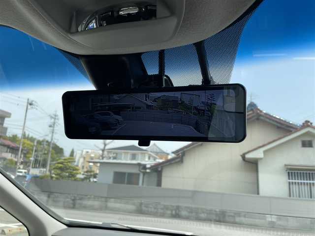 ホンダ フリード＋ ハイブリット G ホンダセンシング 熊本県 2020(令2)年 11.3万km プラチナホワイトパール 純正Gathersインターナビゲーション/【フルセグTV/Bluetooth/CD/DVD/USB】/バックカメラ/ホンダセンシング【安全運転支援システム】/・CMBS【衝突軽減ブレーキ】/・歩行者事故低減ステアリング/・アダプティブクルーズコントロール/・路外逸脱抑制機能/・誤発進抑制機能/・先行車発進お知らせ機能/・標識認識機能/両側パワースライドドア/LEDヘッドランプ/オートライト/アクティブコーナーリングランプ/コンフォートビューパッケージ/SRSエアバック【運転席/助手席】/シートヒーター/ロールサンシェード【スライドドア】/スマートキーシステム/ETC/社外デジタルインナーミラー/保証書/取扱説明書/スペアキー１本